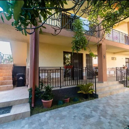 Casa Daymar 2 Mai