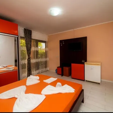 Casa Daymar Vendégház Două Mai